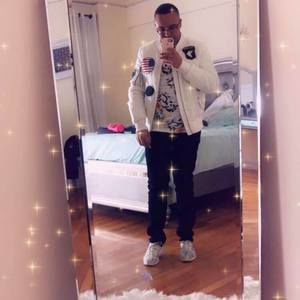 Meet your Posher, Hansel